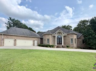211 Lowpoint Trl, Warner Robins, GA 31093