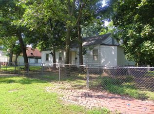 622 S Pine St, Nowata, OK 74048