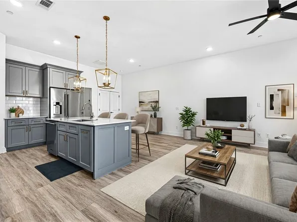 3054 W Berkeley Ave, Rogers, AR 72758