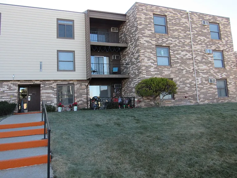 4500 S Poplar St #210 — Photo 1