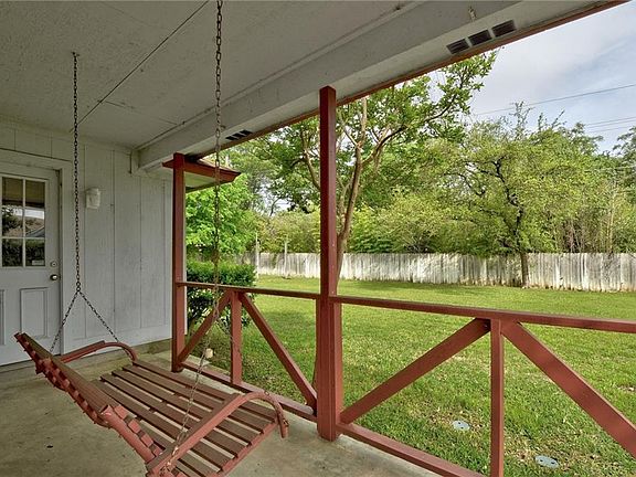 4th image of 1306 Daytona Dr