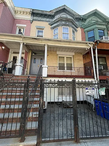 906 Bryant Ave #2 Photo 1