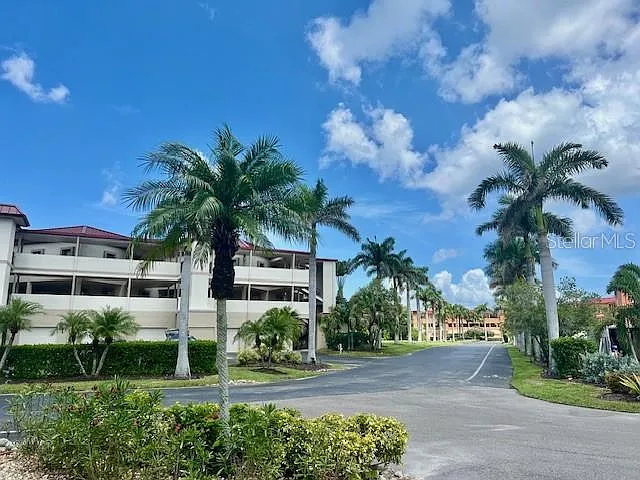 2 bed, 2.0 bath, 1547 sqft, $5,350 — Photo 1