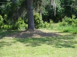 225 NE Humphrey Ct, Lake City, FL 32055