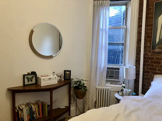 Rented by LJ Sloane Management | media 43