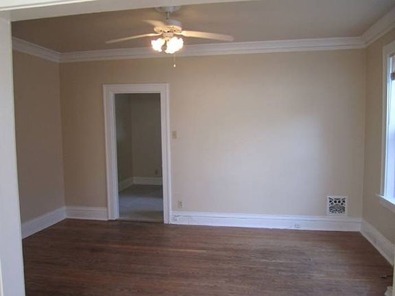 4th image of 5023 Lansdowne Ave APT 2E