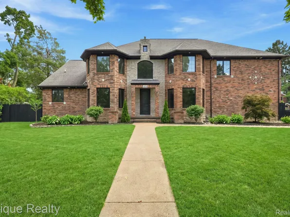 1420 Yosemite Blvd, Birmingham, MI 48009