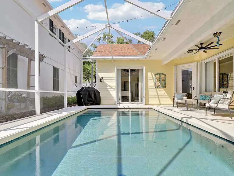 511 Sweet Bay Cir — Photo 35