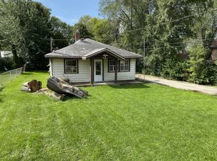 26481 W Springwell Ave, Antioch, IL 60002