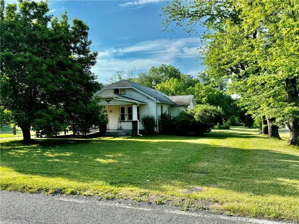 2519 Mahoning Dr W, Lehighton, PA 18235
