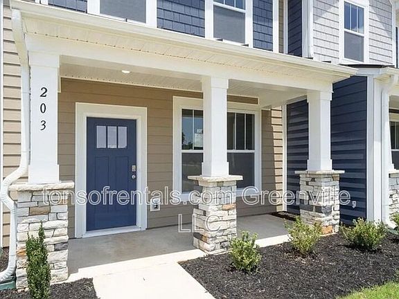 2nd image of 203 Dalmatian Dr