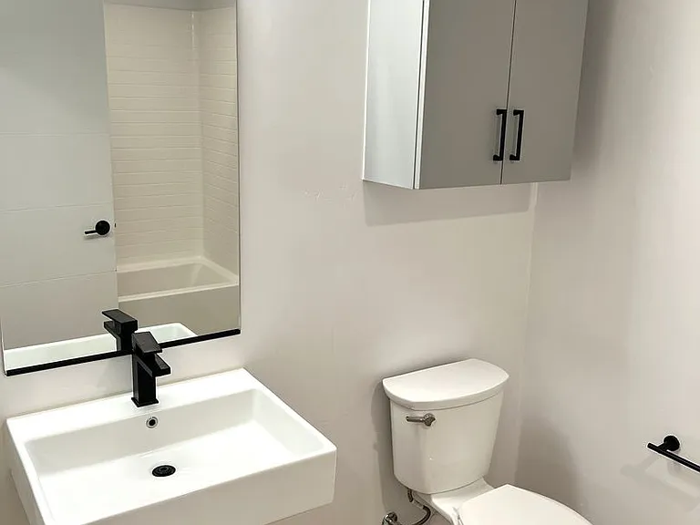 Secoya Apartments — Photo 20