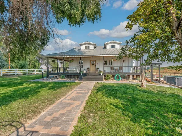 1951 6th Ave W, Vale, OR 97918