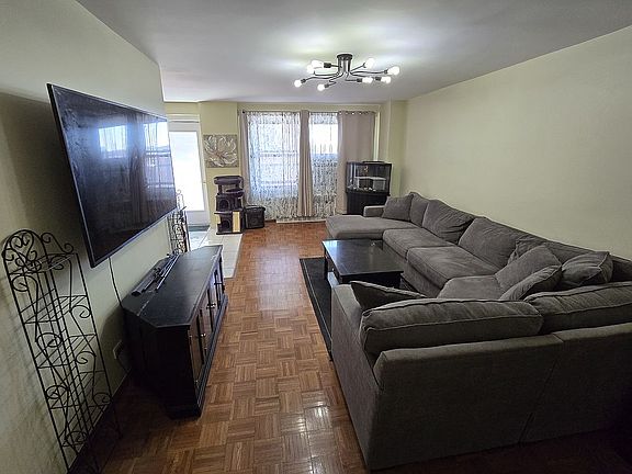 4th image of 1935 Shore Pkwy APT 5G