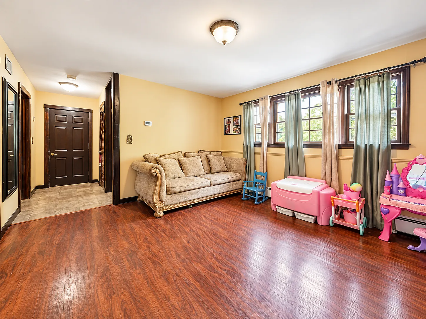 4 bed, 1788 sqft, $3,650 — Photo 3