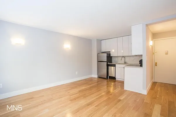 Rented by MNS Marketing | media 14