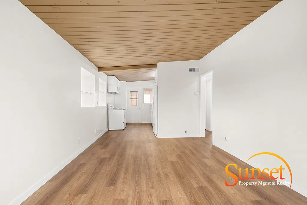 2 bed, 700 sqft, $3,550 — Photo 3