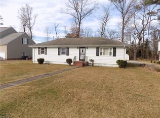 110 Whites Rd, Yorktown, VA 23692