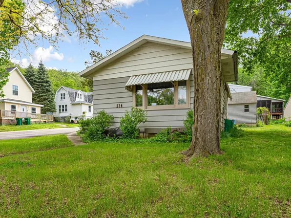 234 River St, Jackson, MN 56143