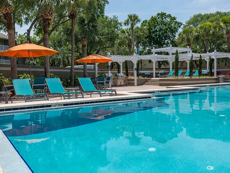 Palms at Beacon Pointe — Photo 12