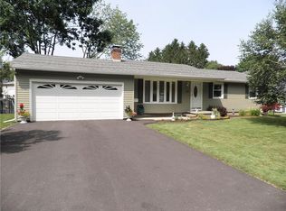 170 Eaton Rd, Rochester, NY 14617