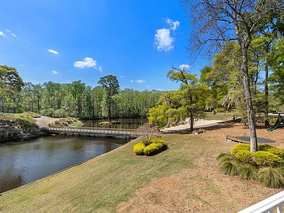 5th image of 2073 Turnberry Ln. #Views of 17th Green and 18th Teebox