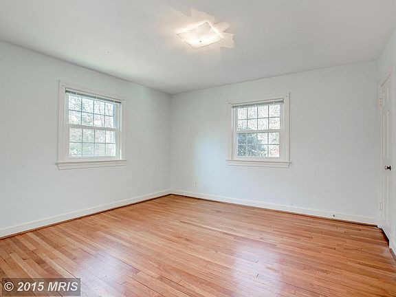 5th image of 4703 Broad Brook Dr