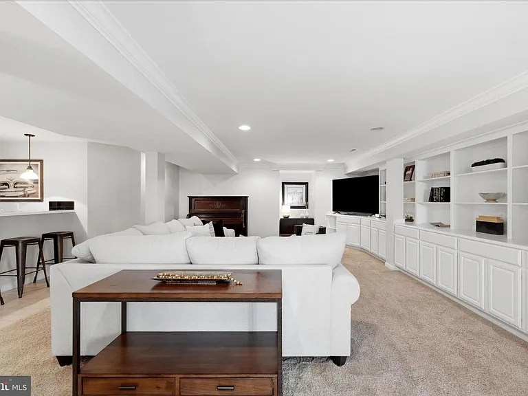 22806 Oatlands Grove Pl — Photo 36