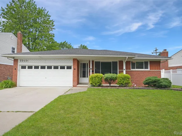 33431 Groth Dr, Sterling Heights, MI 48312