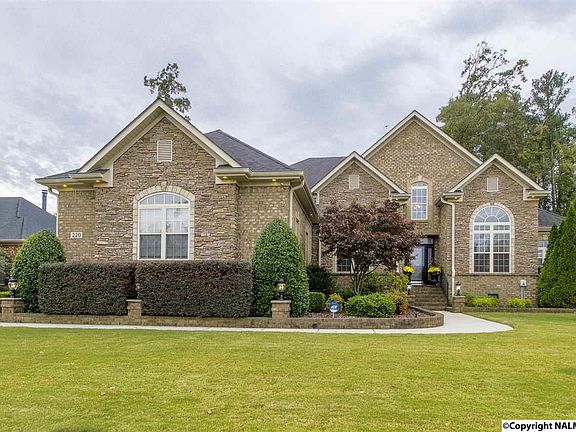 2nd image of 220 Bishop Farm Way