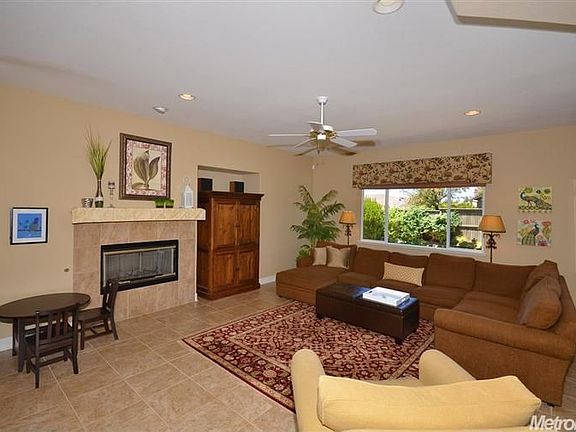 3rd image of 4280 Arenzano Way