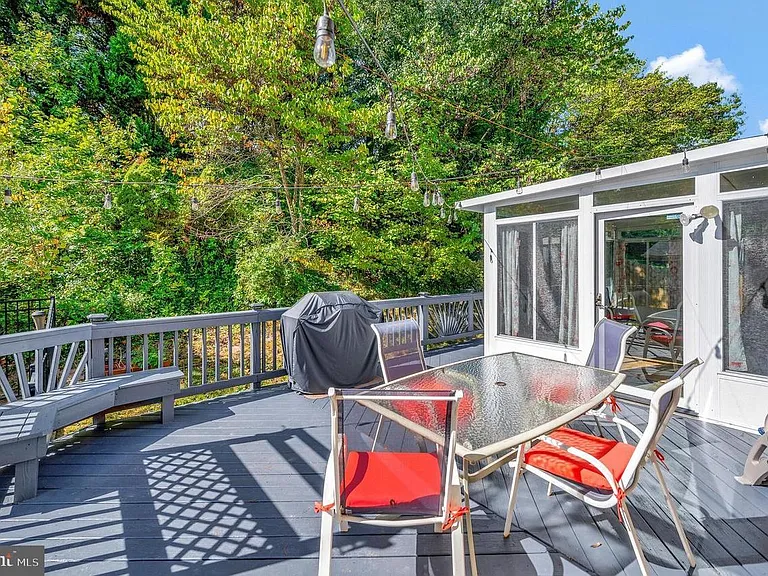 64 Blossom Wood Ct — Photo 46