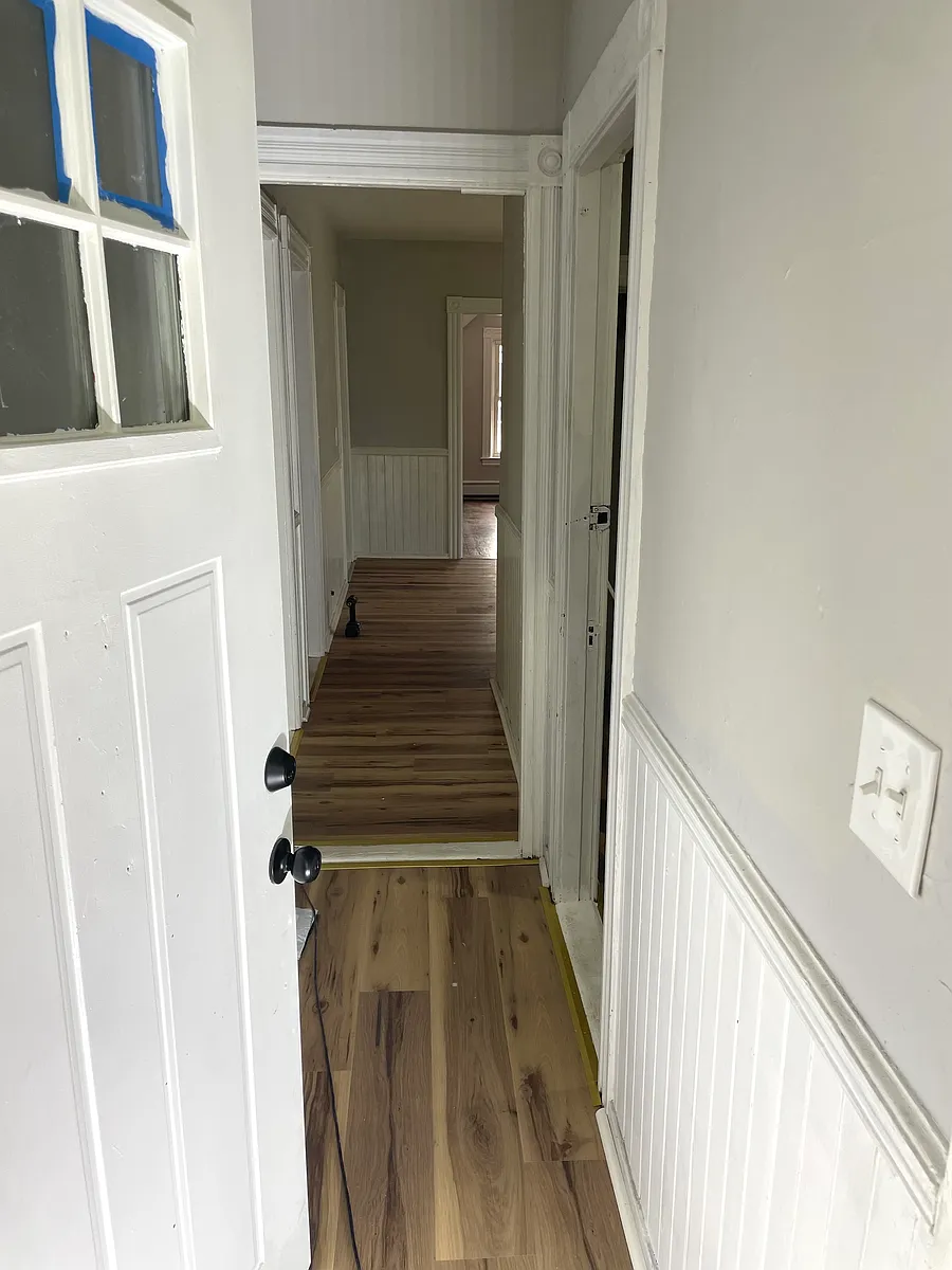 Building Photo - 123 Donelson St #3