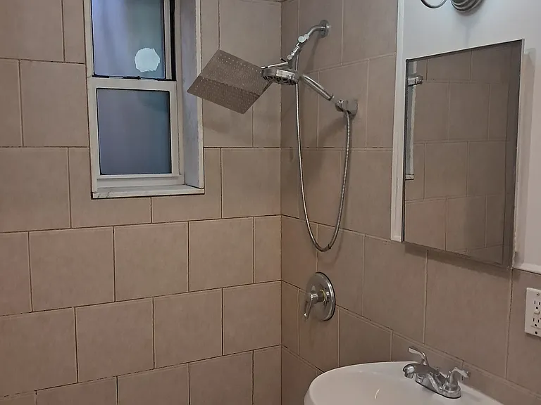 11 Mackay Pl #1 — Photo 5