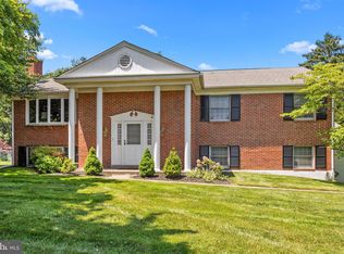 1344 Gantt Dr, Huntingdon Valley, PA 19006