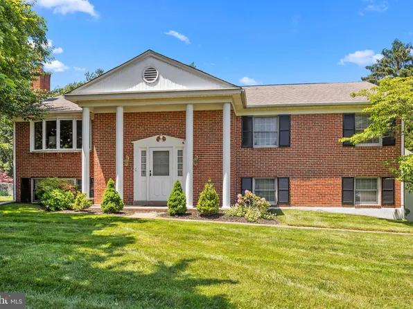 1344 Gantt Dr, Huntingdon Valley, PA 19006