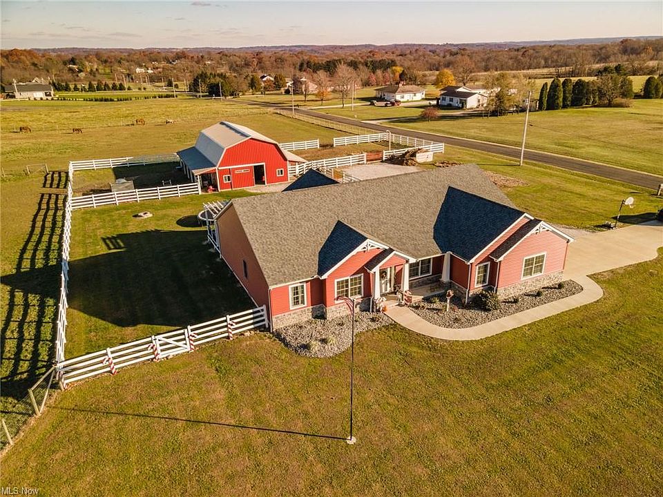 1st image of 2967 Harpster Rd