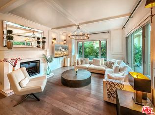 10727 Wilshire Blvd APT 202, Los Angeles, CA 90024