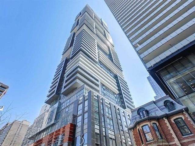 1st image of 7 Grenville St #915