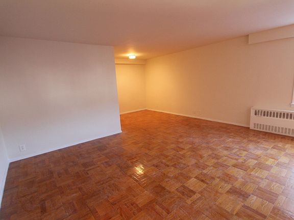 4th image of 18311 Hillside Ave #11A