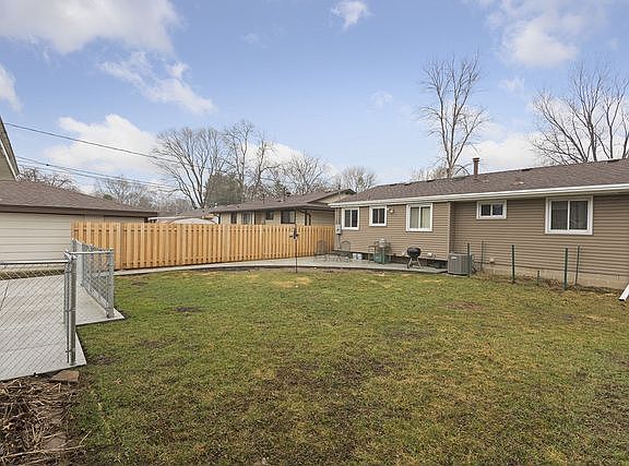 4th image of 4515 Heights Dr NE