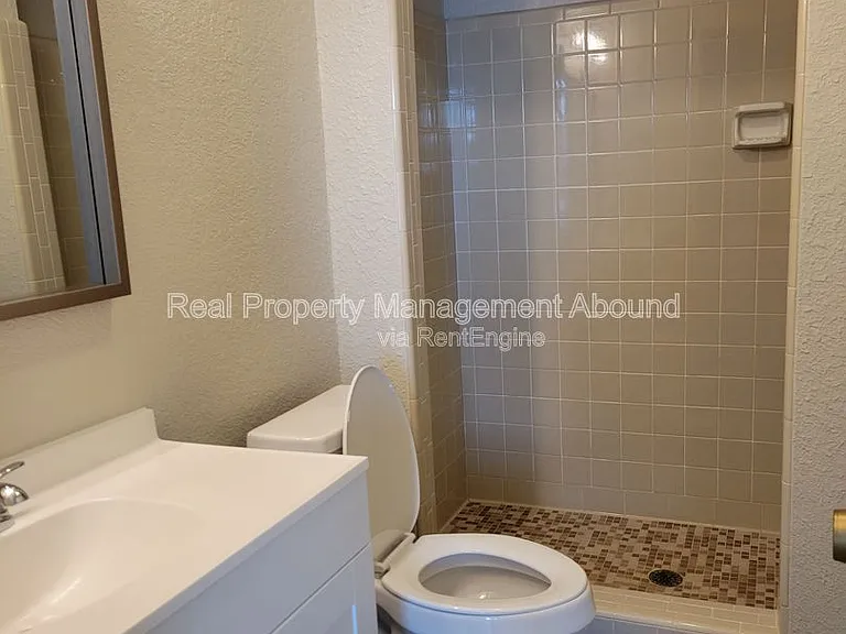 8006 N 117th East Ave — Photo 12