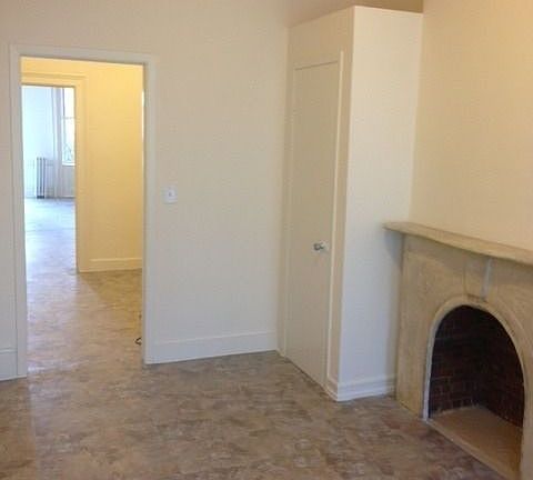 3rd image of 741 Park Ave APT 1R