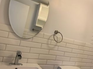 27 N Elliott Pl #2, Brooklyn, NY 11205
