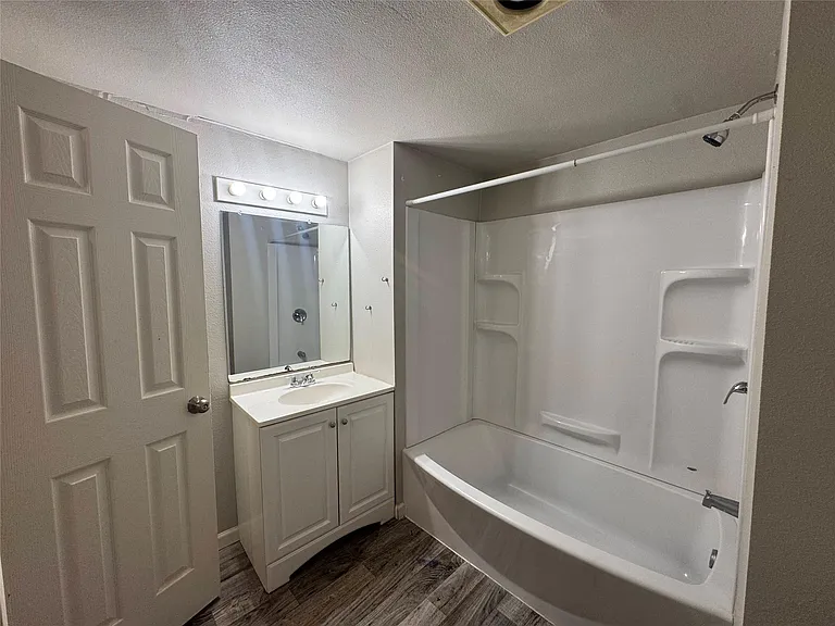 5007 Heflin Ln — Photo 15