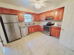 40 Windsor Rd #5, Stamford, CT 06905