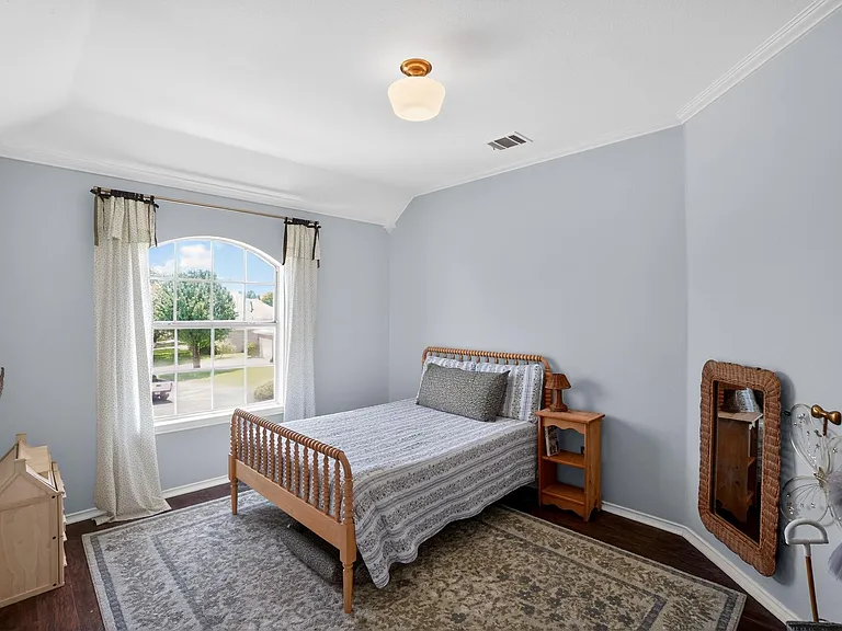 300 N Carriage Hills Dr — Photo 11