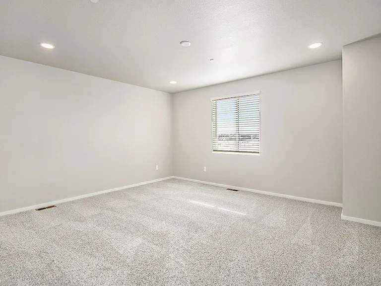 6723 W 4th Street Rd #2 — Photo 9