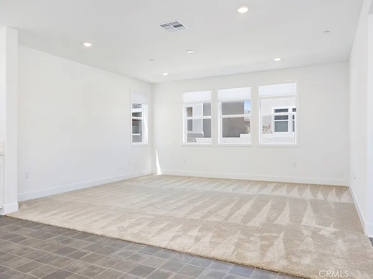 27399 Fox Den Pl — Photo 6