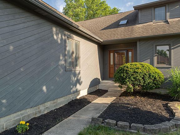 3rd image of 6279 Little Deer Ln
